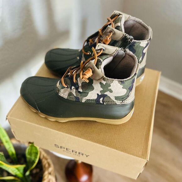 SPERRY TOP-SIDER Syren Gulf Camo Duck Toe Boot, Rain Boot, Green Camo, 8.5, NWT - Picture 4 of 16